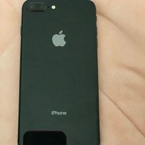 iPhone 8 Plus